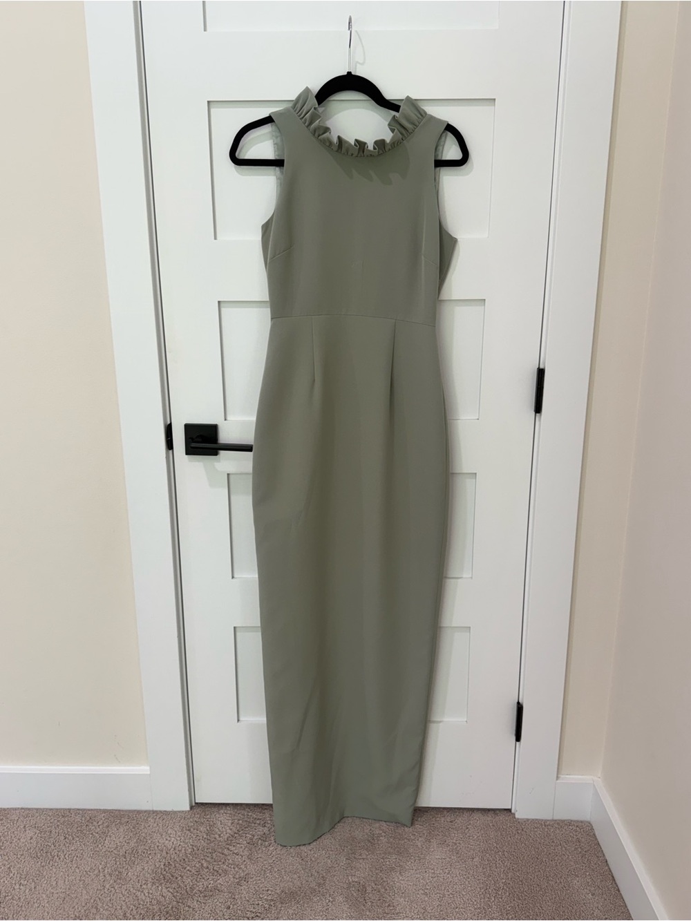CAMILYN BETH THE ALEXANDRIA GOWN Sleeveless Ruffle-Neck Maxi Dress in Sage Green